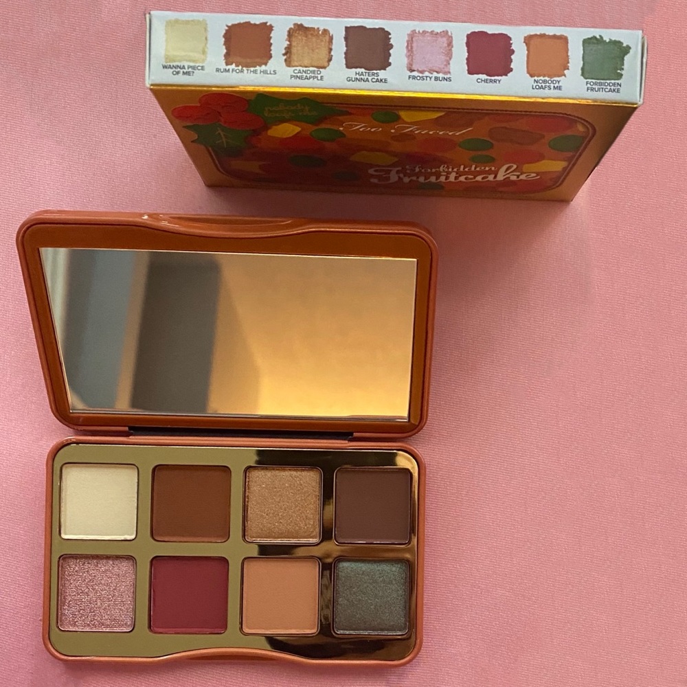 NWT Too Faced Limited Edition Forbidden Fruitcake Doll-Size Eyeshadow Palette - Picture 13 of 16